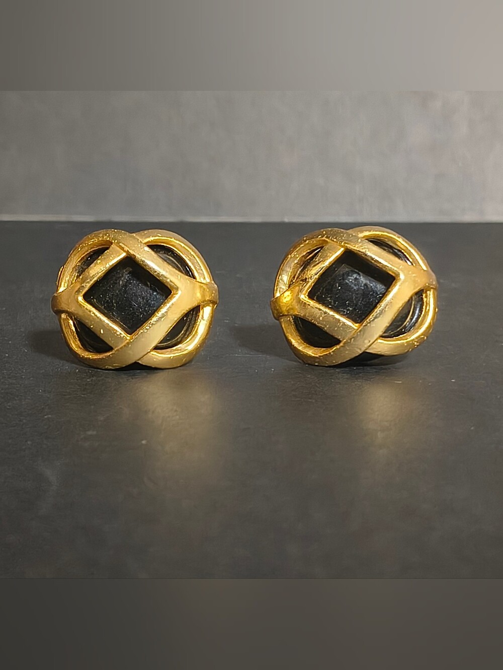 Vintage Anna Ricci Gold and Black Two-Tone Cage Clip On Earrings Jewellery